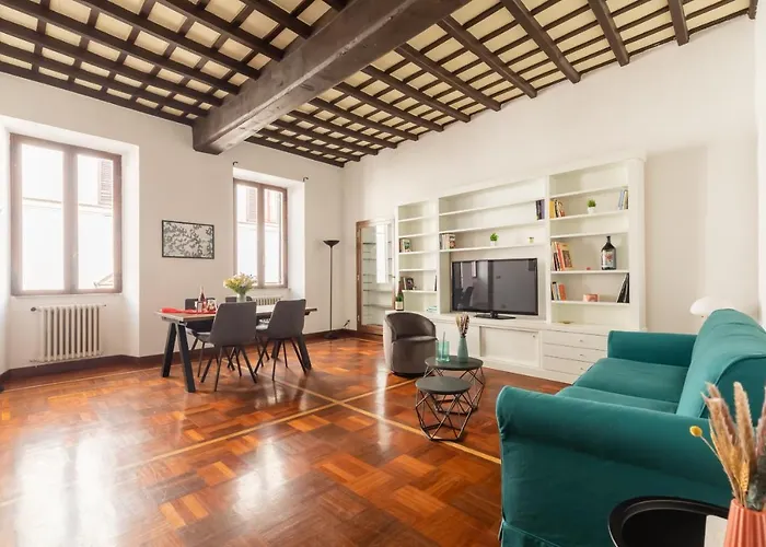 Campo De Fiori Large And Beautiful Appartement